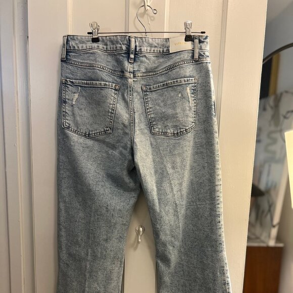 SALE!!!  Mid Rise Medium Wash Ripped 90s Ankle Boot Jeans size 6R - Picture 8 of 12